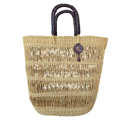 The Bolga Cosmo Mesh Basket is a unique bag for your daily requirements. It has deep sides constructed with mesh weave and a double handle for easy access.