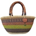 The Bolga Oval Shopper Basket has a double handle which makes it open and accessible. Great family basket for markets or beach/swimming.