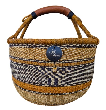 Bolga Market Basket – this large, high-quality basket has a fixed single handle for carrying comfort and an accessible open top. Great for markets & beach.