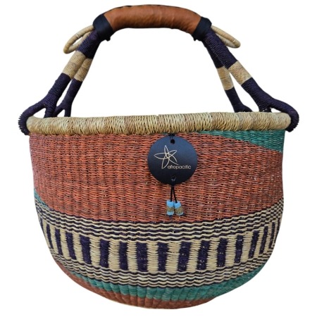 Bolga Market Basket – this large, high-quality basket has a fixed single handle for carrying comfort and an accessible open top. Great for markets & beach.