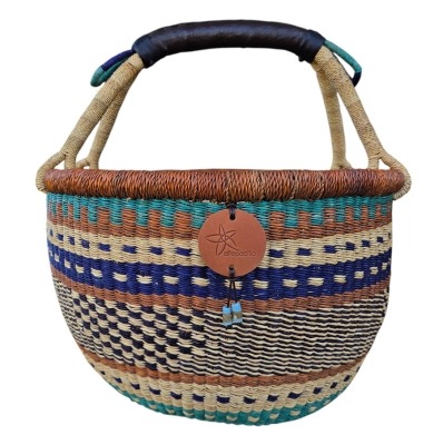 Bolga Market Basket – this large, high-quality basket has a fixed single handle for carrying comfort and an accessible open top. Great for markets & beach.