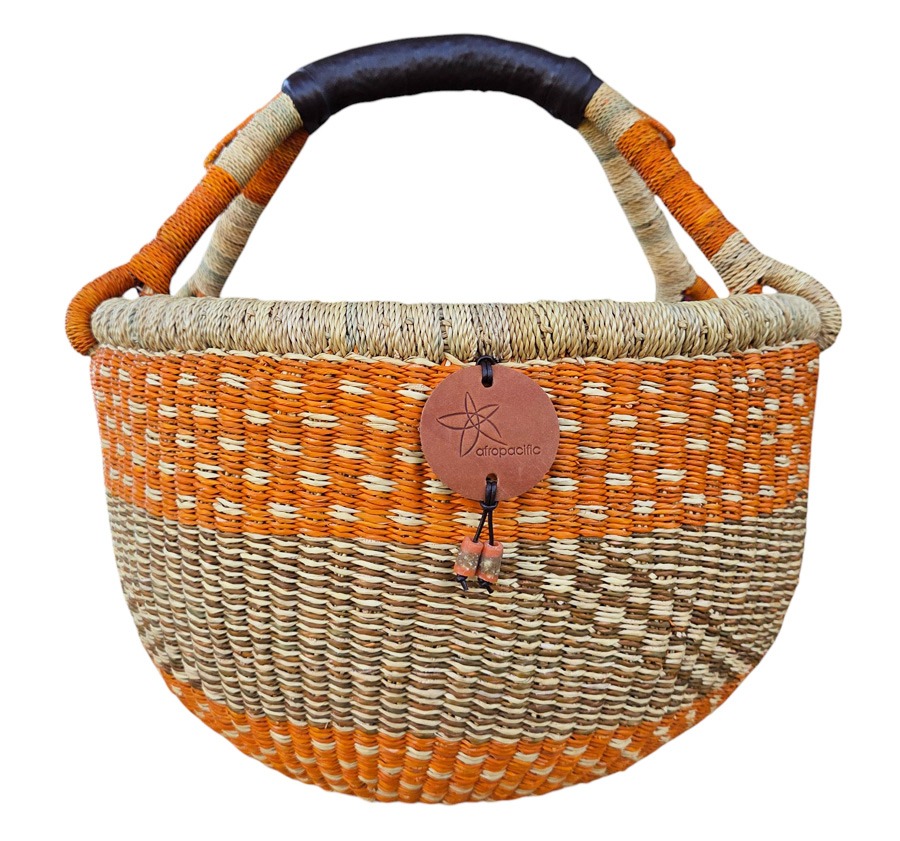 Bolga Market Basket – this large, high-quality basket has a fixed single handle for carrying comfort and an accessible open top. Great for markets & beach.