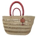 The Bolga Classic Oval Shopper Basket has a double handle which makes it open and accessible. Great family basket for markets or beach/swimming.